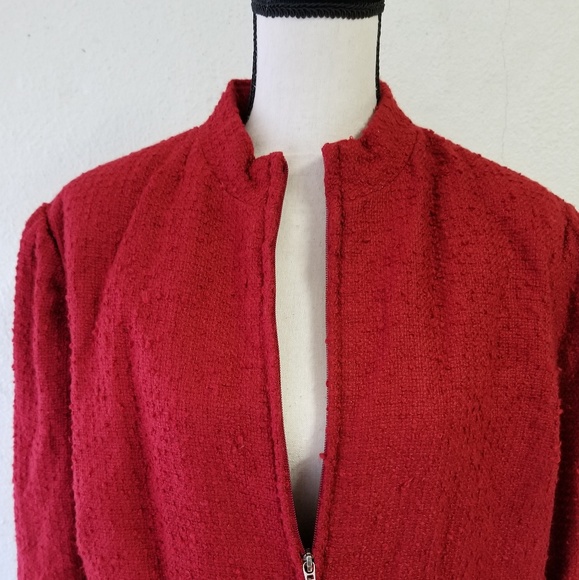 Red Jacket - Picture 5 of 6